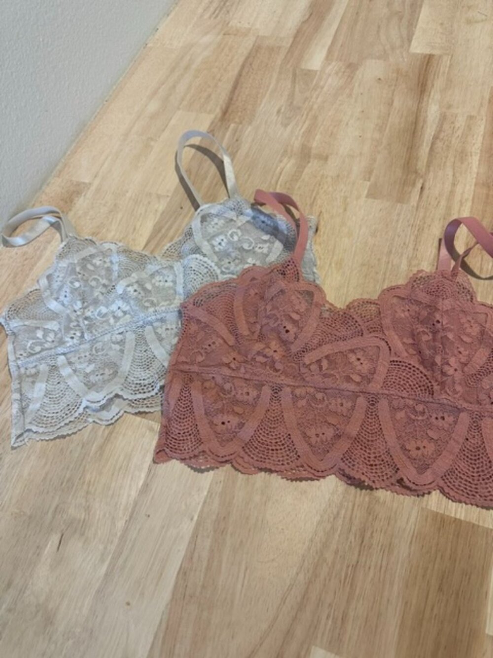 Carly Jean Los Angeles | 2 Lace Bralettes Dusty Pink & Bone White One Size